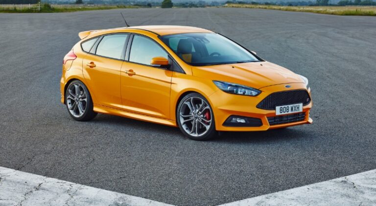 2026 Ford Focus ST Pictures